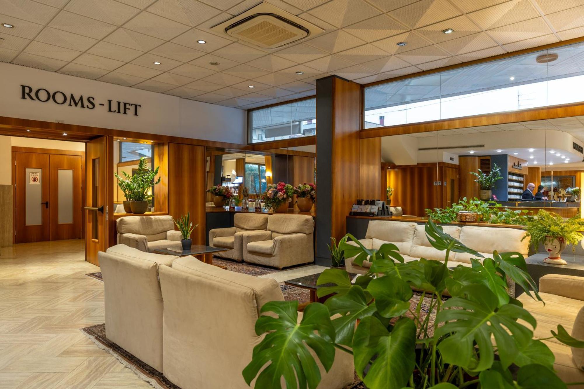 Hotel Minerva Arezzo Buitenkant foto